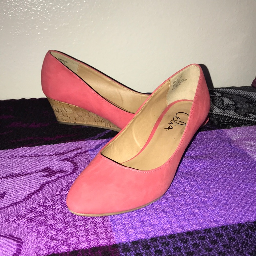 Celia hot peach 🍑 wedges